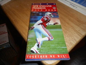 New England Patriots 1988 Media Guide - DSCN3213 - Picture 1 of 1