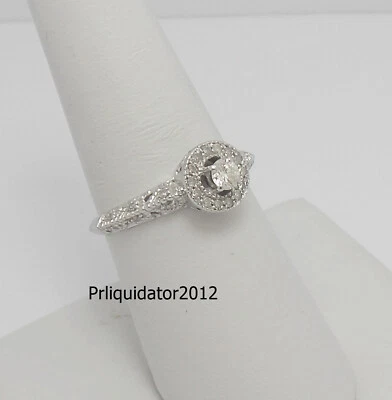 Anillo de compromiso de boda con halo de diamantes naturales de 1/3 quilates de oro blanco de 14 quilates Foto 1 de 4