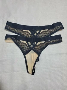 Iris and Lilly 2 Pack of Women's Thong Underwear Black Medium F10 - Picture 1 of 4