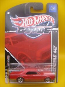 HOT WHEELS GARAGE '67 OLDSMOBILE 442 MADE IN MALAYSIA 2010 BY MATTEL