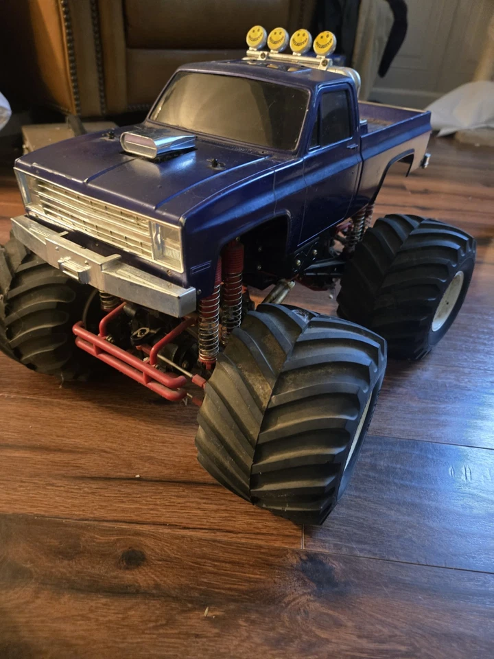 Tamiya Super Clod Buster 1/10 RC Monster Truck Project Parts Repair - Image 1 of 4