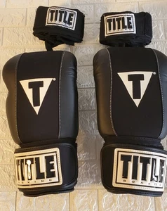 Title Box Gel Handschuhe - schwarz/weiß Größe M guter Zustand - Bild 1 von 8