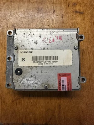 2003-2011 SAAB 9-3 MÓDULO DE CONTROLE DE COMPUTADOR MOTOR ECU ECM 55353231 FABRICANTE DE EQUIPAMENTO ORIGINAL - Imagem 1 de 4