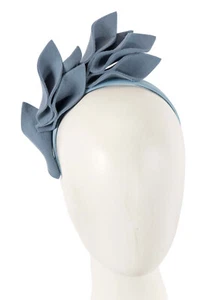 Blue felt flowers autumn & winter racing fascinator Max Alexander RRP $139 - Picture 1 of 5