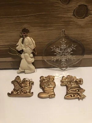 Lote de 5 adornos navideños vintage de acrílico Tupperware copo de nieve y otros Foto 1 de 4