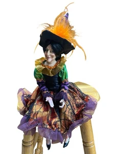 Katherine Collection Disturbing Delights Halloween Spinnennetz Hexe Puppe 2011 (1 - Bild 1 von 17