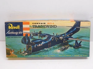 Modelo Revell Convair R3Y-2 Tradewind 1/166 con soporte para globo - Kit de caja abierta - Imagen 1 de 7