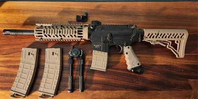 Marcador de pistola de paintball Tippmann: TMC M4 táctico alimentado por Mag/alimentado por tolva-negro y bronceado (nuevo sin caja) Foto 1 de 4