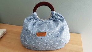 Borsa Shopper in Denim con Manici in Legno