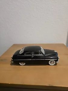 Danbury Mint Maßstab 1:24 1949 Mercury Club Coupe (schwarz) - Bild 1 von 7