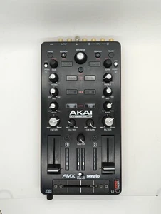 AKAI Professional AMX Mixer DJ (Midi Controller) per Serato DJ Innofader LEGGI - Foto 1 di 14