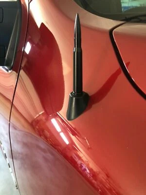 Mástil de antena negro de 4,25 pulgadas potencia AM/FM para Nissan Titan y Titan XD 2004-2023 Foto 1 de 4