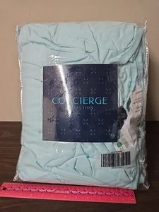 Concierge Collection Cool to Touch Down Alternative blanket 108' X 90" Aqua - Picture 1 of 3