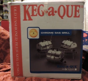 VINTAGE NEW KEG-A-QUE CHROME PORTABLE CHARCOAL GRILL - BEER KEG DESIGN #10104 - Picture 1 of 2