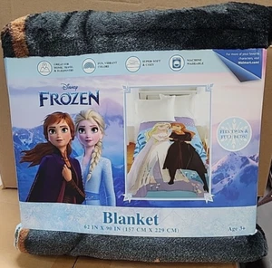 Disney's Frozen Super soft Blanket Size 62 in x 90 in; Fits Twin & Full bed - Picture 1 of 7