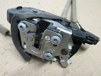 Actuador de cierre de puerta trasera izquierda Infiniti G37 G35 2008-2013 sedán OEM 17808 Foto 1 de 4