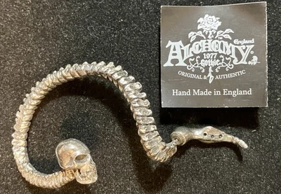 Calavera gótica de alquimia / Esqueleto de serpiente envoltura de oreja / Oreja izquierda Foto 1 de 4