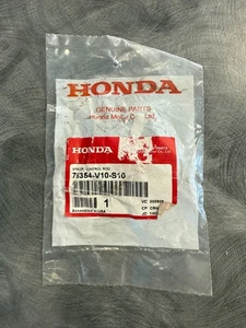 OEM Honda 76354-V10-S10 – Spacer, Control Rod – HS520/HS720 – New - Picture 1 of 1