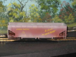 UNKNOWN MFG. HO SCALE UNION PACIFIC HOPPER CAR #91000(NO BOX) - Picture 1 of 2