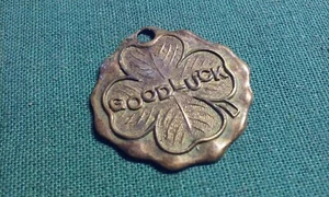 Very Old Good Luck 4-Leaf Clover Token Charm Pendant or Keyring Fob Brass Metal - Picture 1 of 3