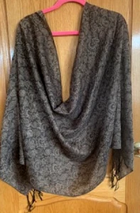 Sciarpa scialle unisex in lana sottile in paisley e motivi floreali 70"x30" - Foto 1 di 5