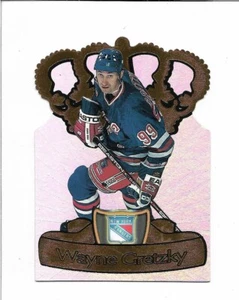 1997-98 PACIFIC #15 WAYNE GRETZKY CORONA DE ORO TROQUELADA (PARECE CASI COMO NUEVA COMO NUEVA) - Imagen 1 de 3