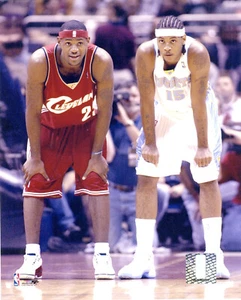 Foto a color con licencia de Carmelo Anthony & Lebron James 8x10 de la NBA Futuros HOFrs - Imagen 1 de 1