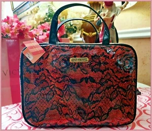 Victorias's Secret ~ Large Hanging Weekender - Red Glitter Lace - Foto 1 di 4