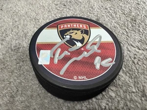 TOMAS NOSEK SIGNIERT FLORIDA PANTHERS REVERSE LOGO HOCKEY PUCK COA - Bild 1 von 3