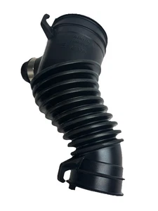 Honda CR-V 2.2 Diesel Air Box To Turbo Pipe 2010-2012 (17228RFWG02) Genuine - Picture 1 of 22