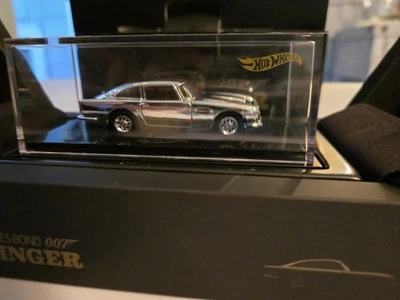 SDCC 2014 Mattel Exclusive James Bond Aston Martin 007 Diecast Car Hot Wheels LE - Image 1 of 4
