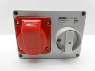 GEWISS GW66008 16 AMP 415 VOLT 4 PIN RED IP44 INTERLOCKED SWITCHED SOCKET  - Image 1 of 4