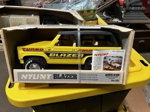c1980 Nylint Bronco Blazer MIB - NOS Pressed steel toy truck 12” long #611 - Picture 1 of 12