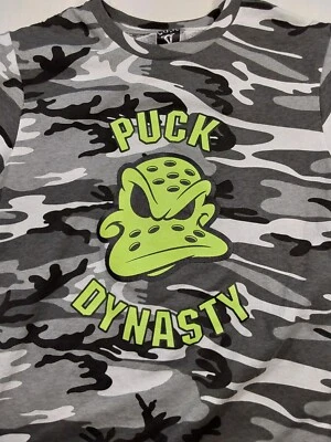 Code V Mens Multicolor Short Sleeve Camouflage Puck Dynasty T-Shirt Size Small - Image 1 of 4