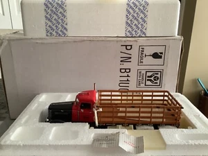 Franklin Mint Peterbilt 1939 Stake Side Cargo Truck B11WP74 - Red & Black - Picture 1 of 12