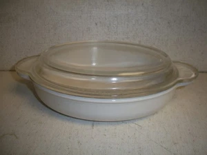 Corning Ware 14 Ounce Casserole Oval Grab its Dish P-14-B with Pyrex Lid P-14-C - Picture 1 of 3