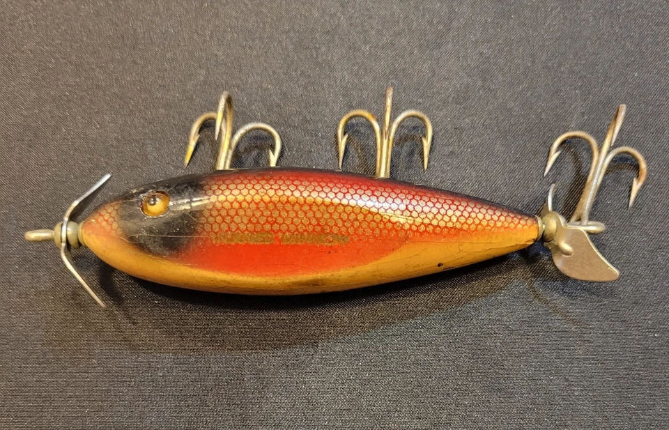 Señuelo de pesca de madera vintage Creek Chub Minnow lesionado 3,75" ojos de vidrio Foto 1 de 4