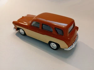 1:64 Moskwitsch 423 Kombi Bauj. 1970 - Bild 1 von 6
