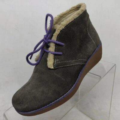 Clarks 13281 Gray Suede Wedge Gum Sole Lace Up Booties Girl's Youth US 1 M - Image 1 of 4