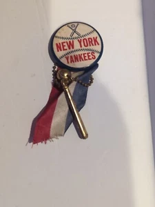 Vintage RARE NY Yankees Pin Ribbon Bat Ball With CHAIN - Picture 1 of 2