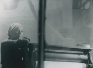 LIV ULLMANN THE SERPENT'S EGG 1977 PHOTO ORIGINAL #11 INGMAR BERGMAN - Picture 1 of 1