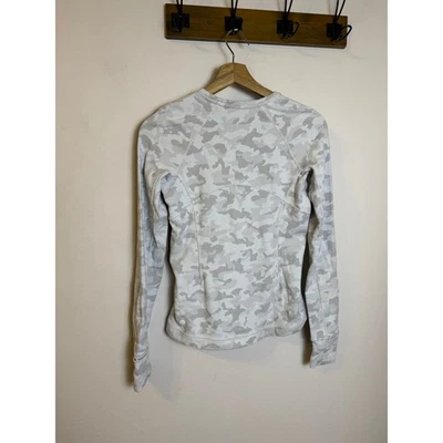 Lululemon Its Rulu Run Long Sleeve ShirtHeritage Camo Sz 6 - Image 1 of 4
