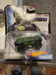 Hot Wheels Marvel Avengers HULK Diecast Character Car NEW - Picture 1 of 1