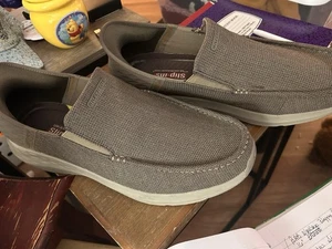 Skechers Hombre Parson Dewitt Taupe Yoga Mat Arco Talla 16 Excelente Estado - Imagen 1 de 5