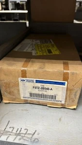 Ford F5TZ-2B540-A Adapter (b25) - Bild 1 von 1