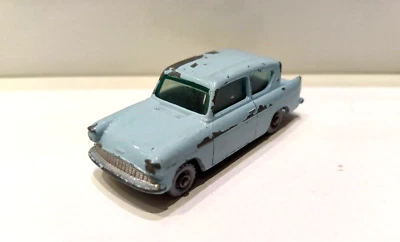 Lesney No.7 FORD ANGLIA      (matchbox) - Immagine 1 di 4