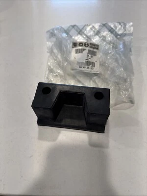 Nuevo parachoques puerta corredera Mopar 68226091AA 2014-2023 Ram Promaster 1500 2500 Foto 1 de 4