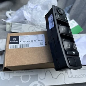 Mercedes Window Switch Pack 251 830 00 90 OEM - Picture 1 of 5