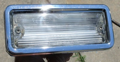 Oldsmobile Starfire 1963 conjunto de luces de reversa de respaldo OEM 5953854 ¿Tal vez 1964 98? Foto 1 de 4