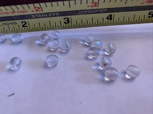 Lot of 40 Clear glass beads - Picture 1 of 4